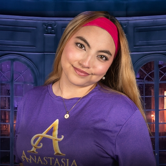 Hilary Moya head shot