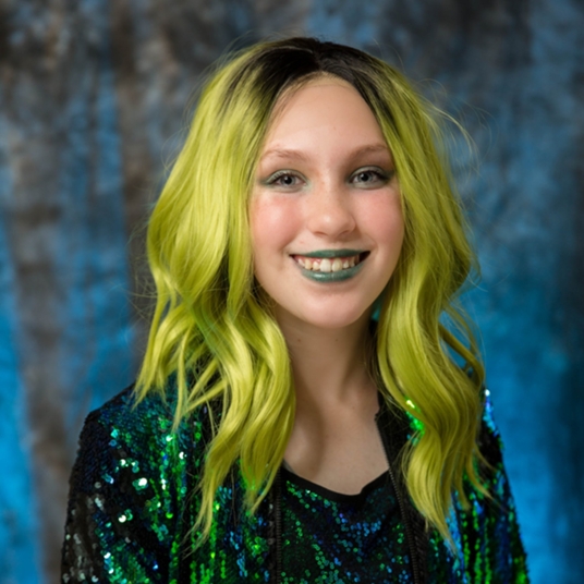 Laura Sullivan head shot